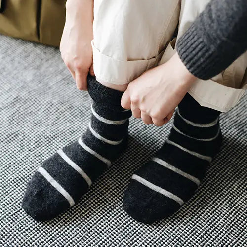 NISHIGUCHI KUTSUSHITA - NK0703 Mohair Wool Border Socks Charcoal S (USM5-7/USW6-8/EUR36-40)