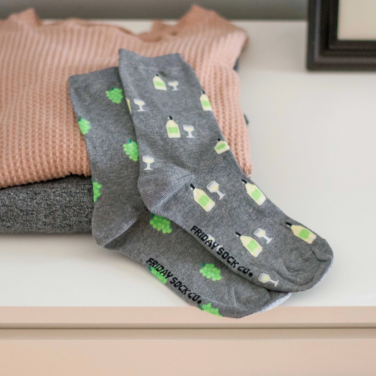 Friday Sock Co. -Women's Socks | White Wine & Grapes | Mismatched Socks Women’s 5 – 10