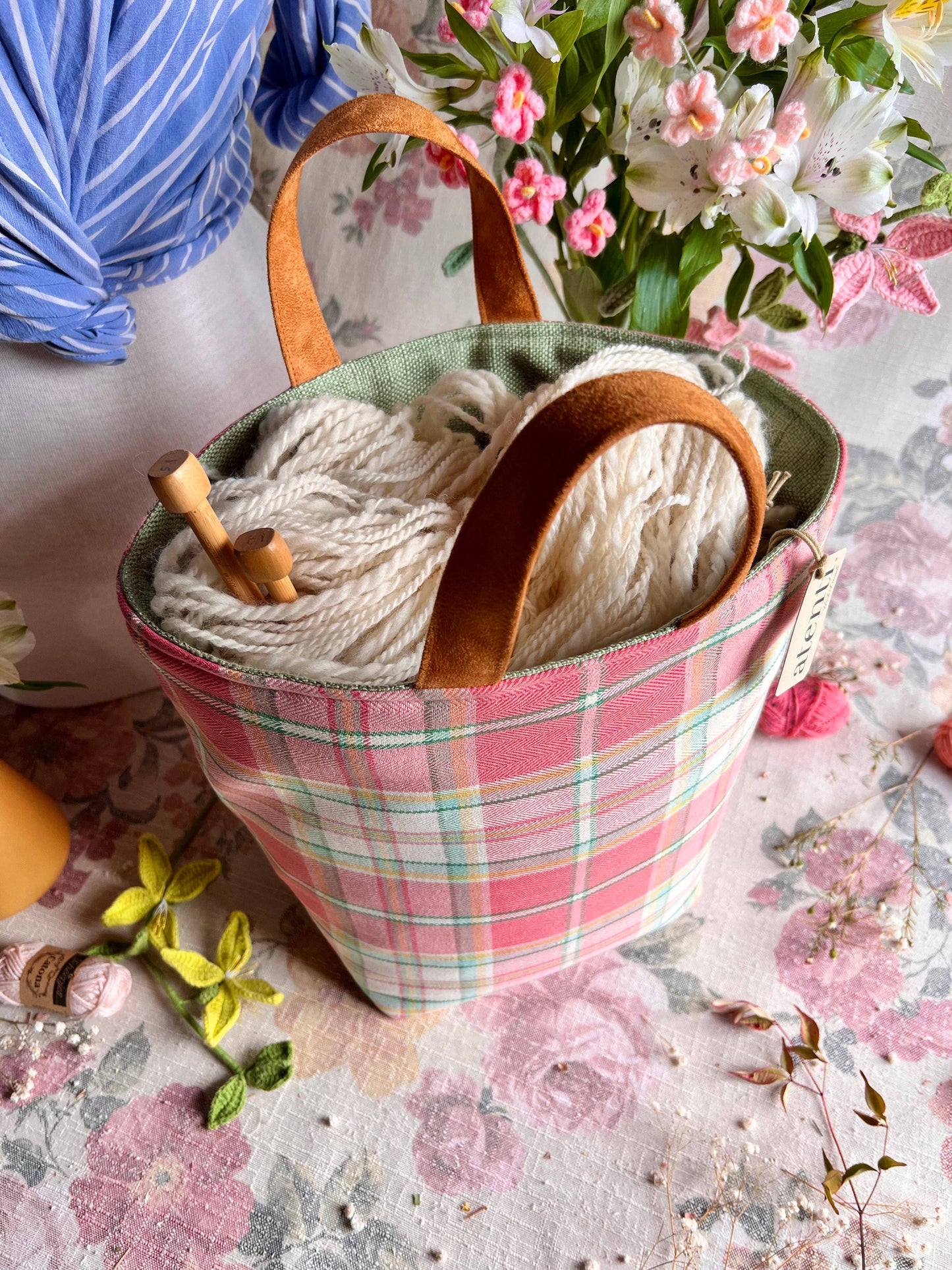 Atenti Knitting and Crochet Organizer Project Bag: Bubblegum Hope Basket