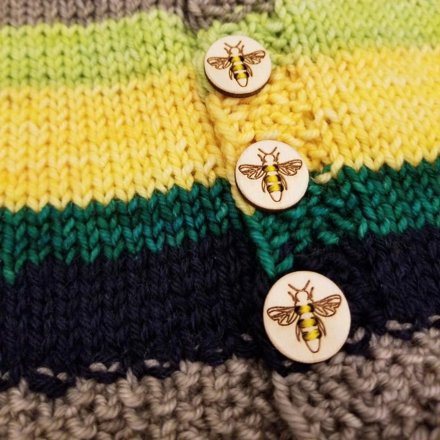 Katrinkles Stitchable Honeybee Buttons