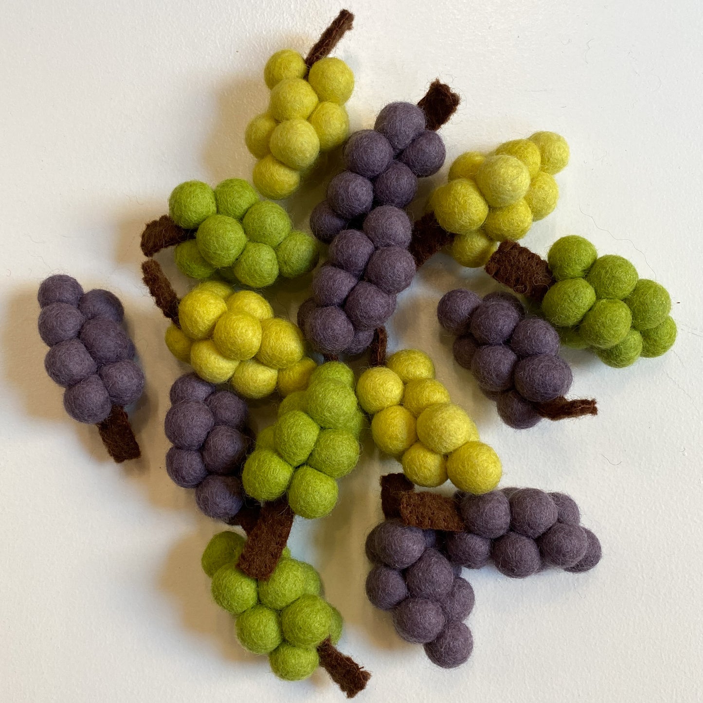 Felt Grapes