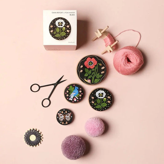 Pom Maker Macaron Oana Befort (medium)