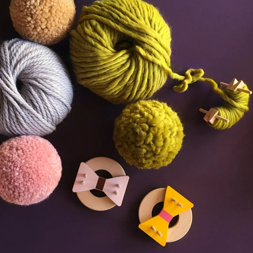 Pom Maker Bow (large)