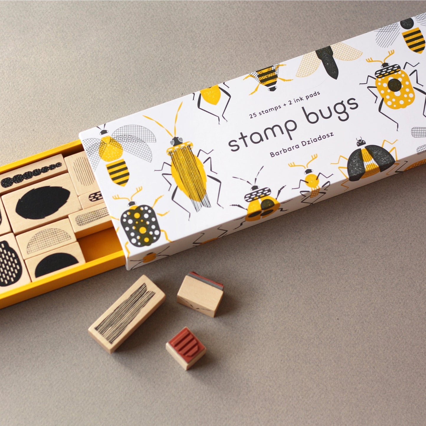 Stamp Bugs: 25 Stamps + 2 Ink Pads