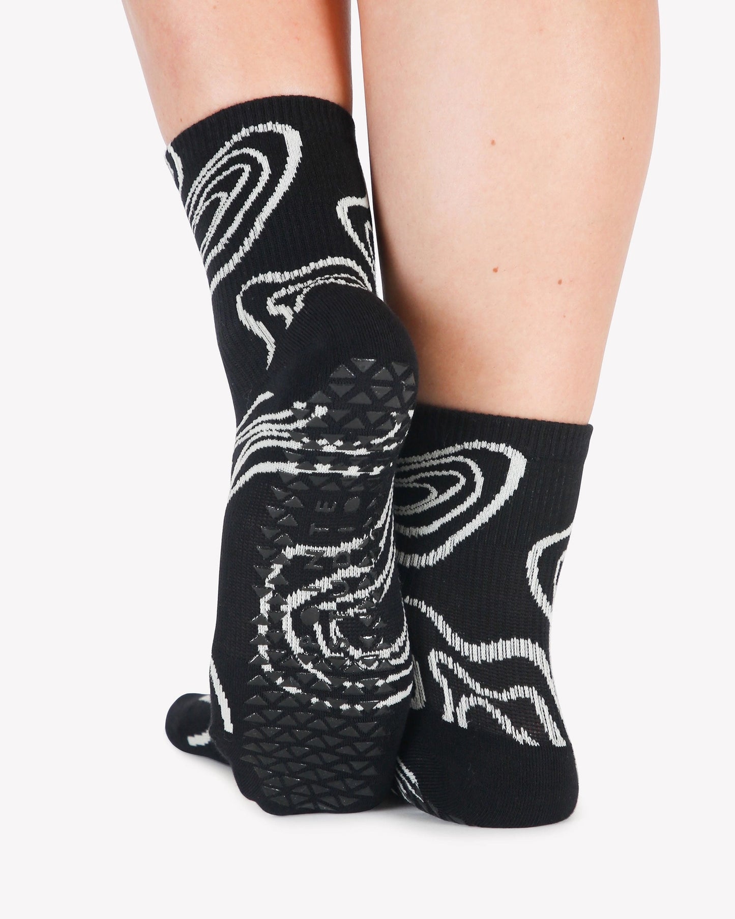 Pointe Studio - Women's Topo Ankle Grip Sock Black
