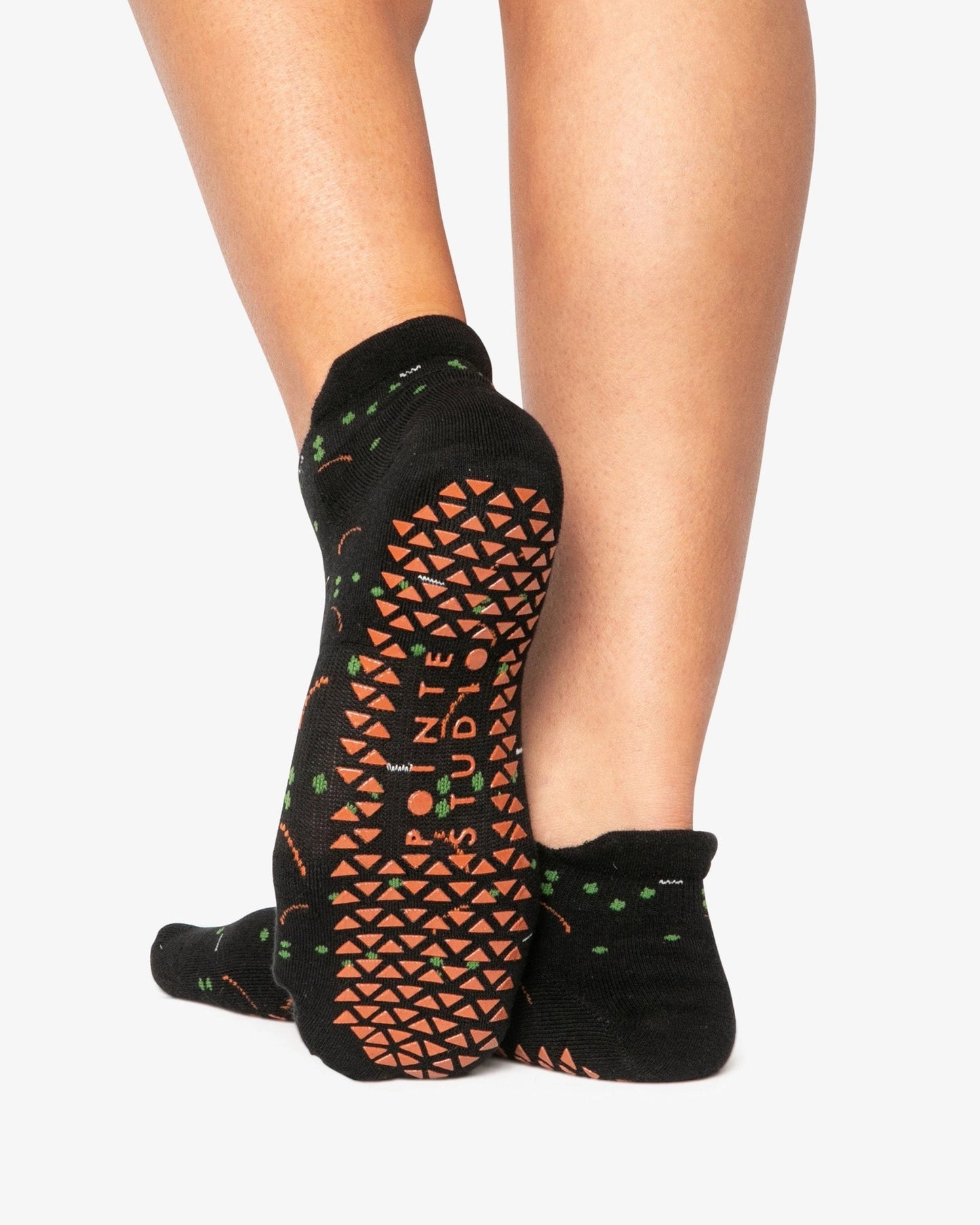 Pointe Studio - Women's Tick Tock Full Foot Grip Sock Black
