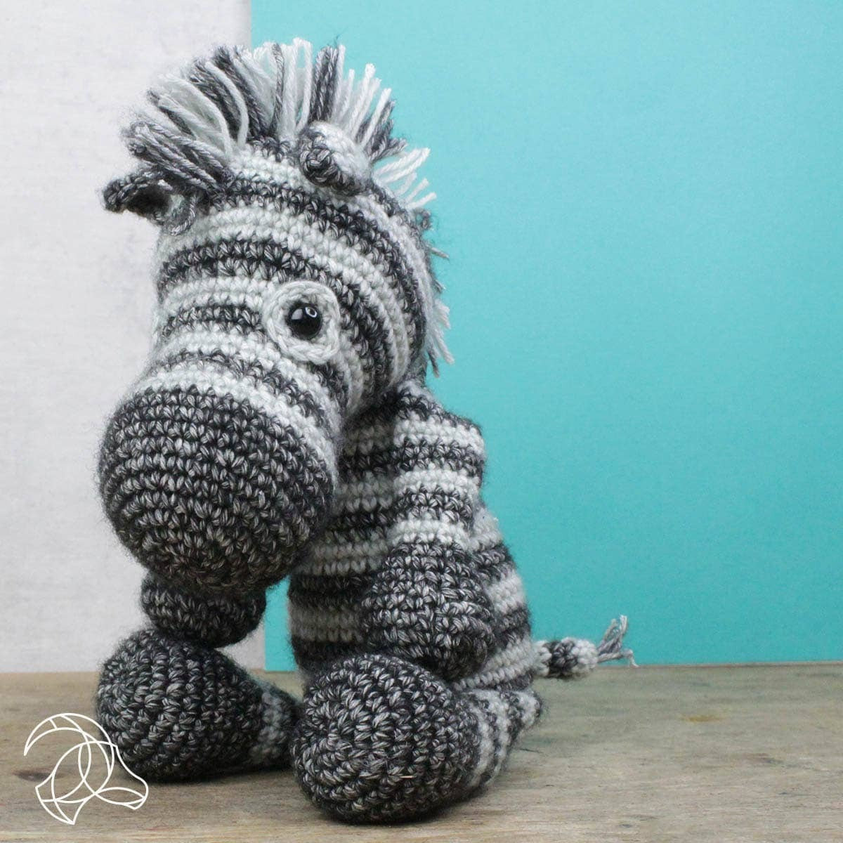 DIY Knitting Kit - Dirk Zebra