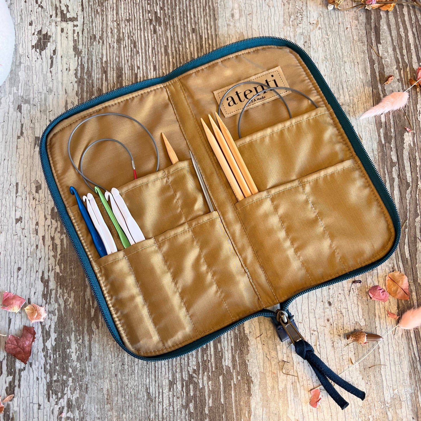 Atenti Sherpa Needles, Hooks, and Tools Case