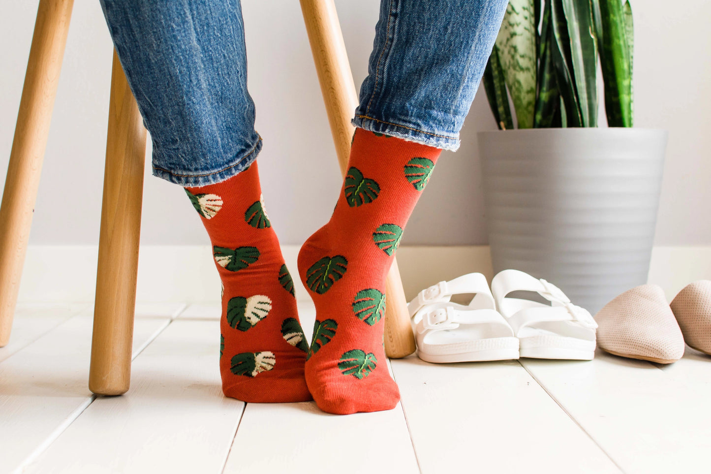 Friday Sock Co. -Women's Socks | Monstera Leaf | Tropical Plants | Split Leaf Women’s 5 – 10