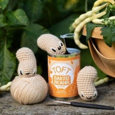 Toft Crochet kit-in-a-can: Baked Beans