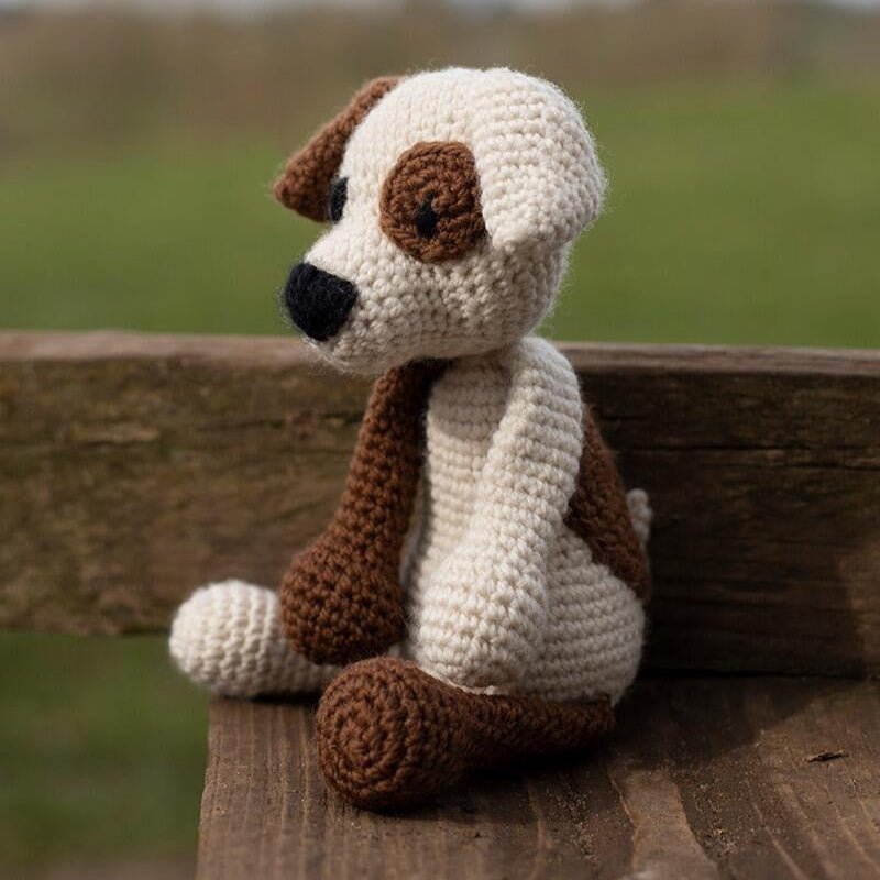 Toft Crochet Kit- Tucker the Jack Russell