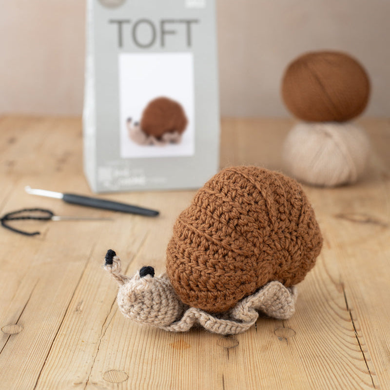 Toft Mini Crochet Kit - Mini Otis the Snail