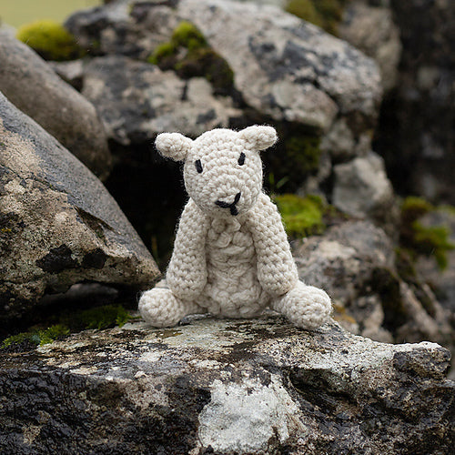 Toft Mini Crochet Kit- Simon the Sheep