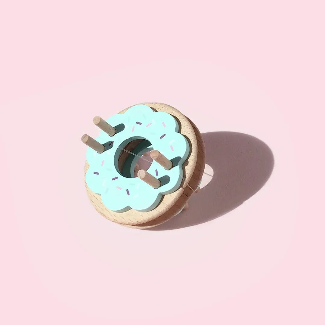 Pom Maker Donut (medium)