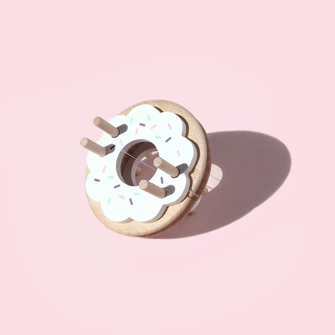 Pom Maker Donut (medium)