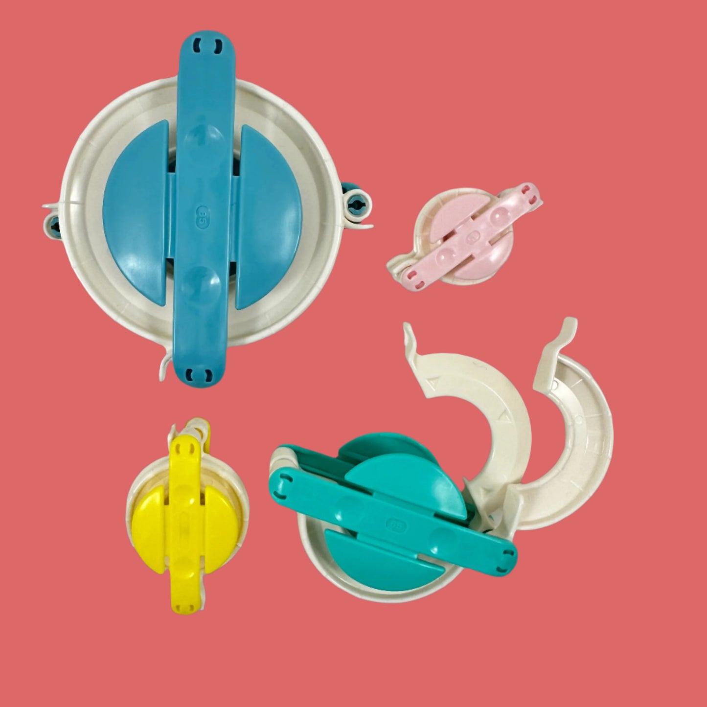 Plastic Pom Pom Maker