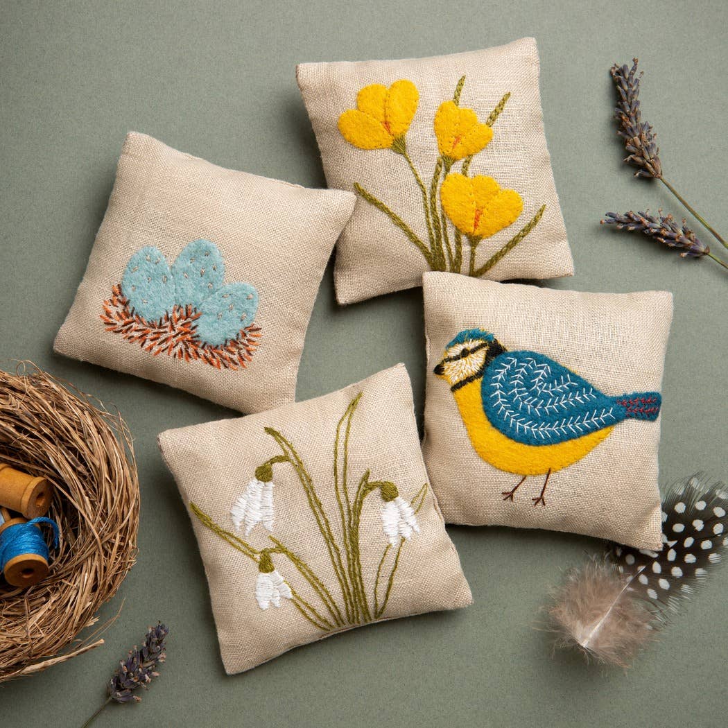 Linen Lavender Bags Embroidery Kit - Spring Garden: English