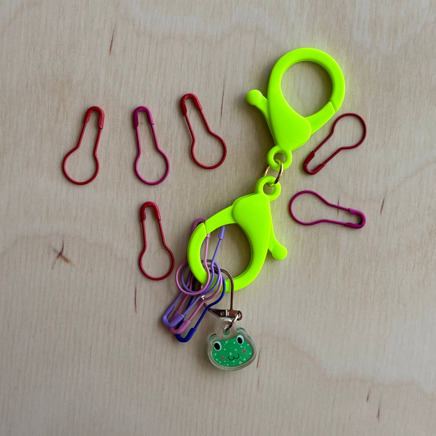 Comma Craft Stitch Marker Claw Clip Holder Keychain - Neon Yellow