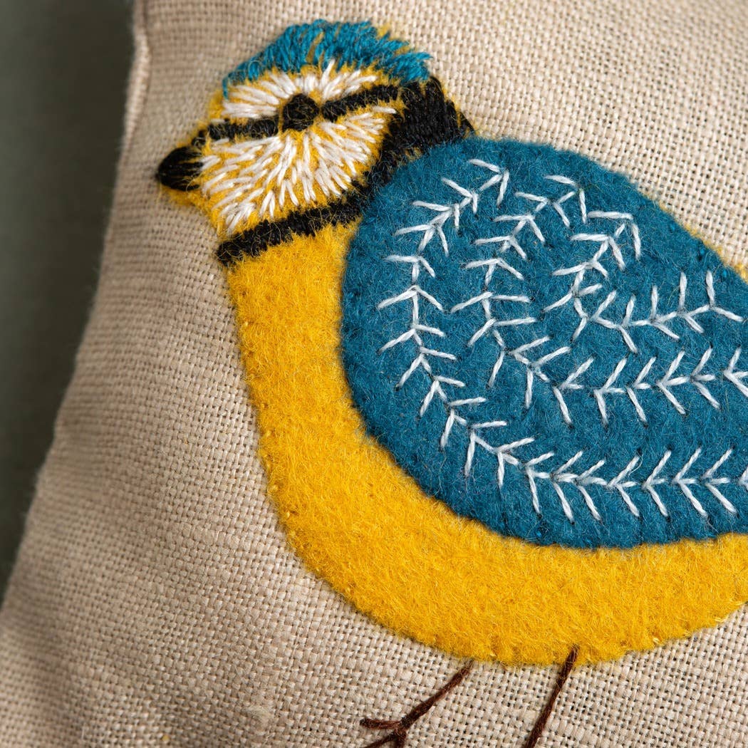 Linen Lavender Bags Embroidery Kit - Spring Garden: English