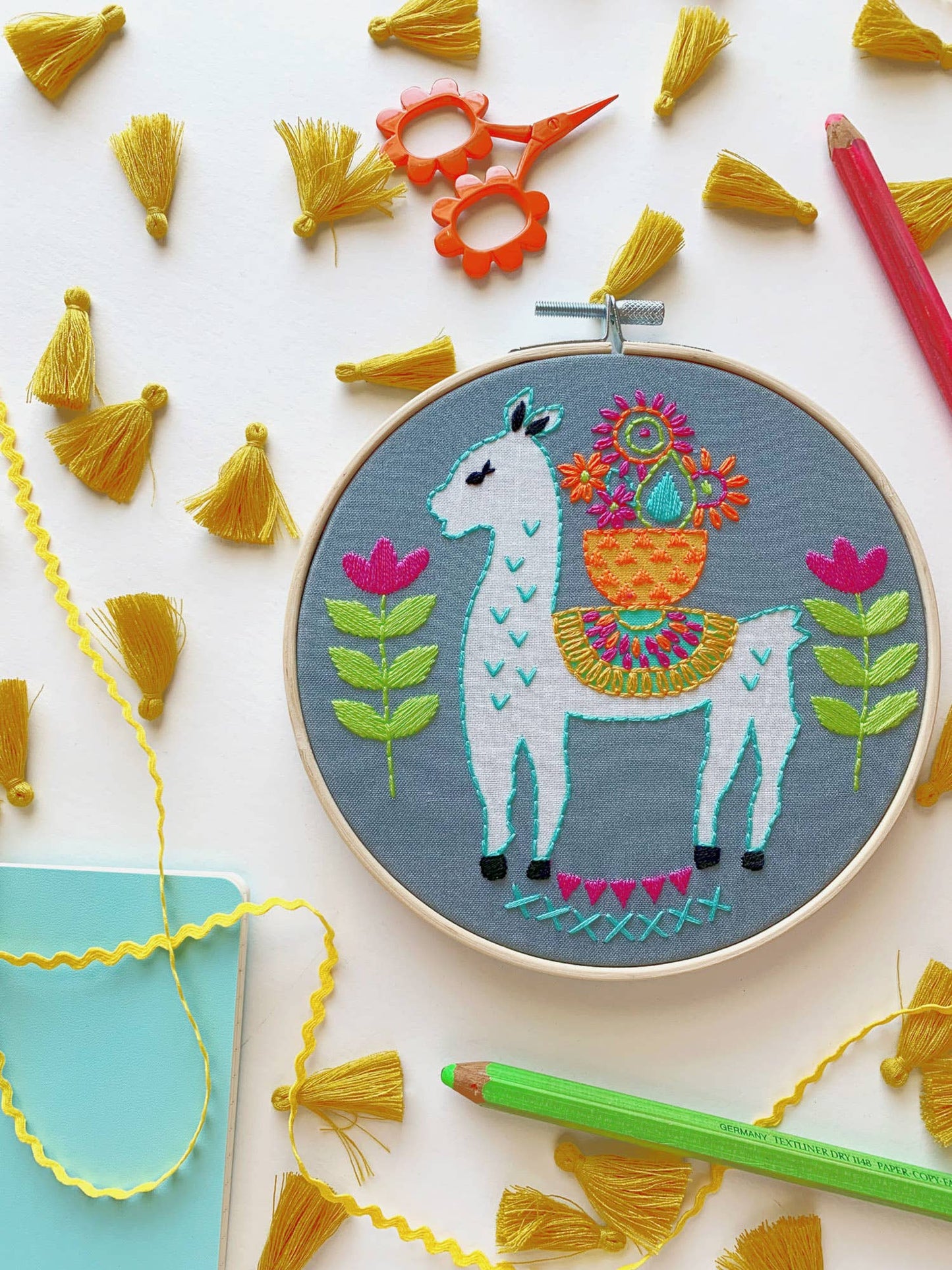 Rikrack Llama Embroidery Kit