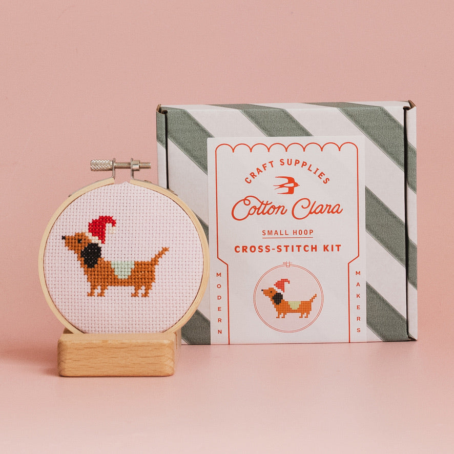 Cotton Clara Beginner Christmas Dachshund Cross Stitch Kit