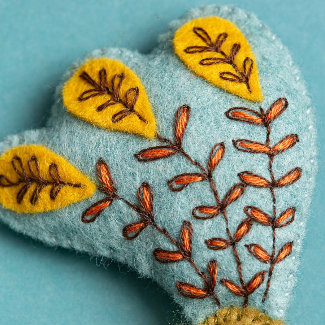 Corinne Lapierre Folk Peacock Felt Craft Mini Kit
