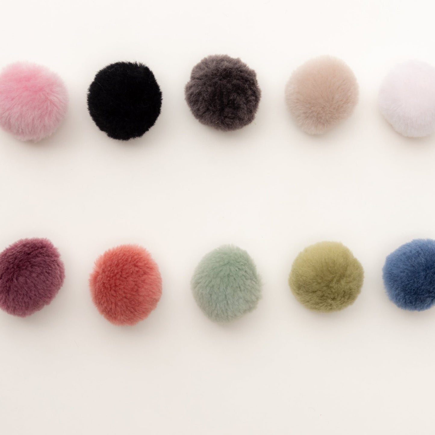 Ikigai Wool Pom-Pom 8 cm