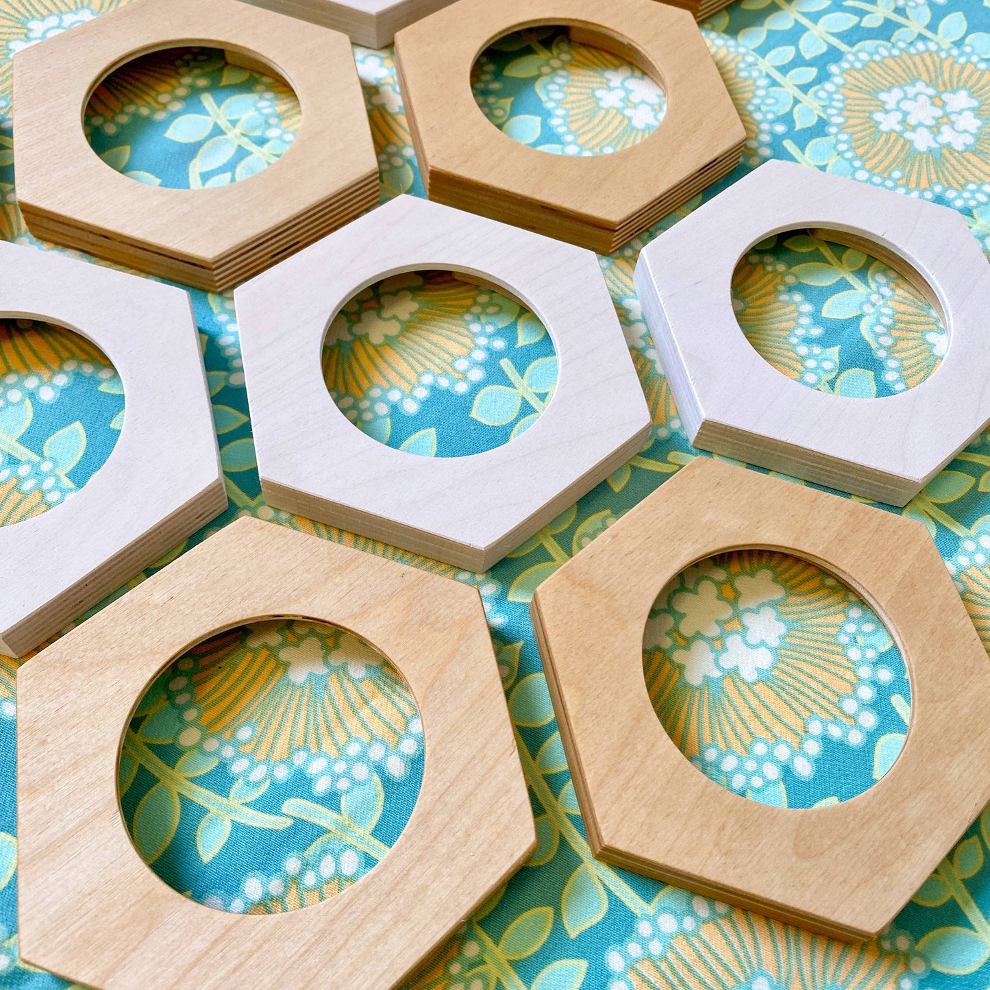 HEXAGON Embroidery Hoop Frame for 4" Hoops: Caramel