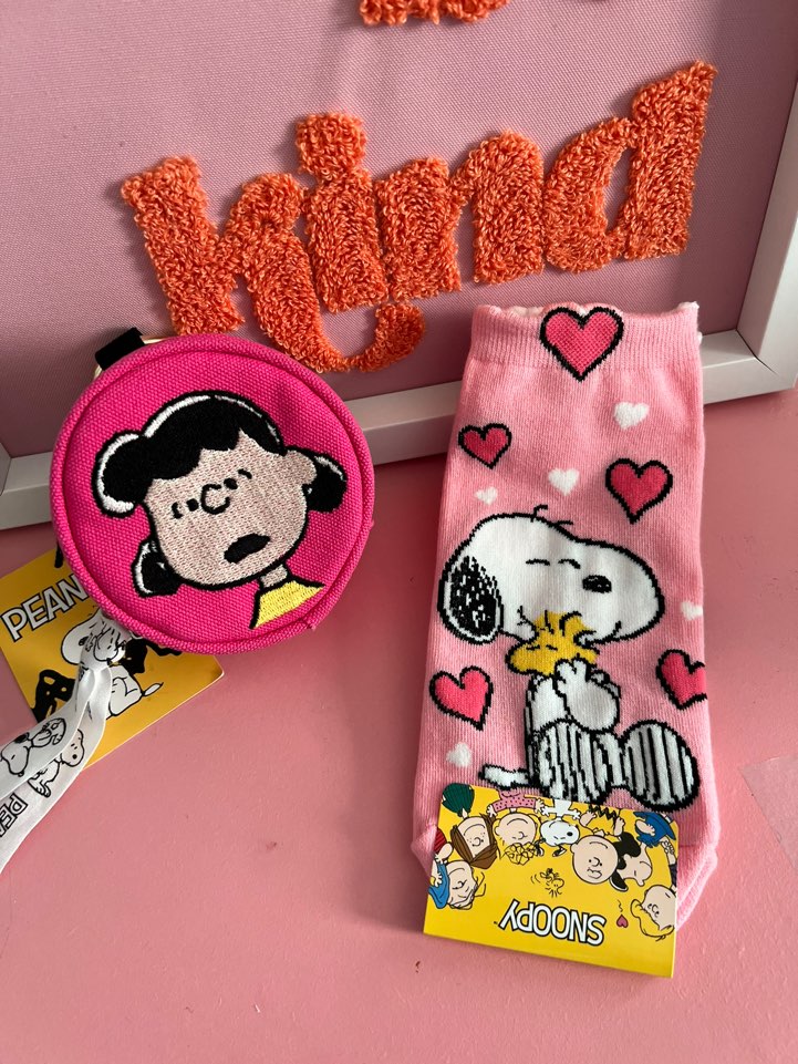 Lucia's K-Wonderland - Peanuts Colorful Ankle Socks- Pink- Snoopy