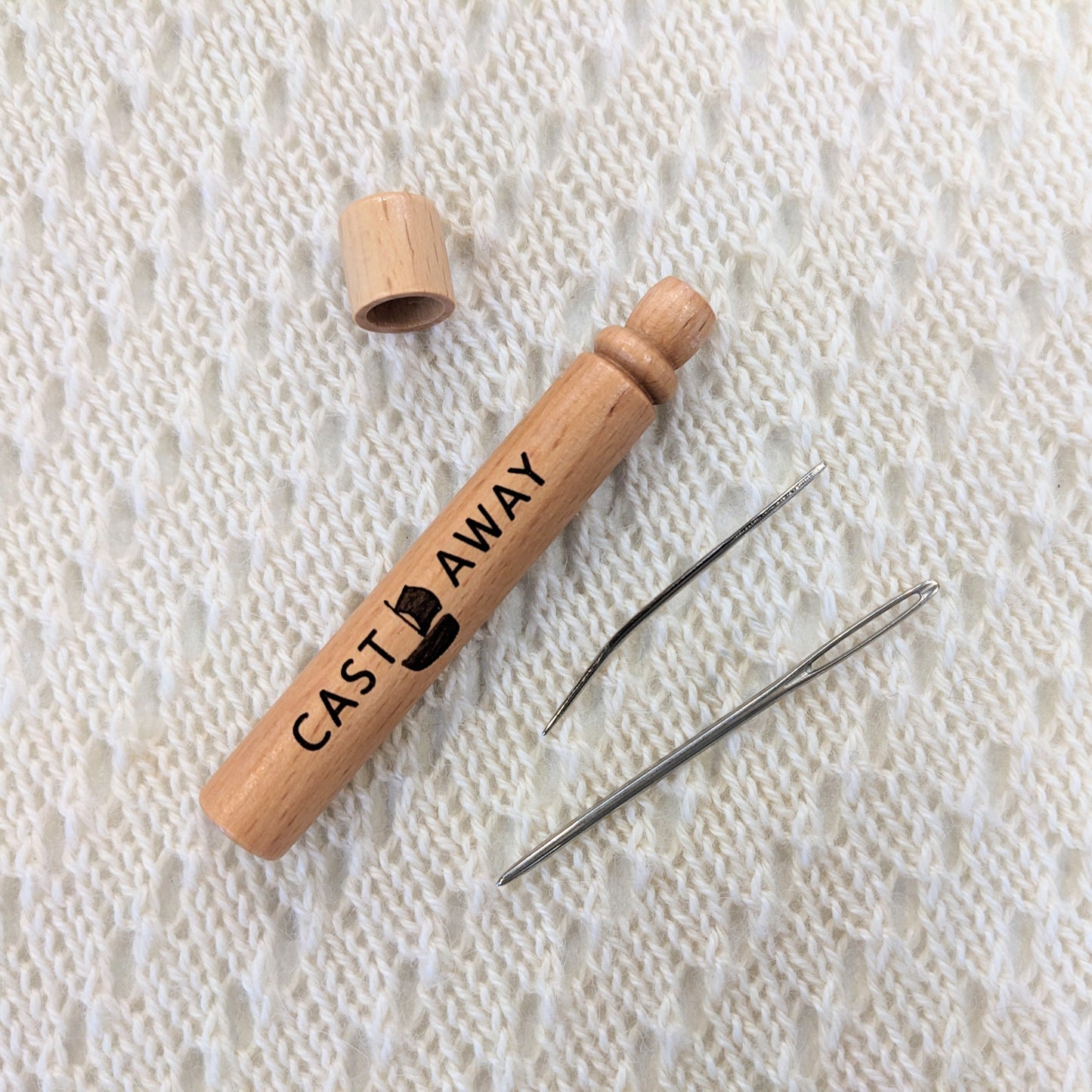 Cast Away Needle Case w/2 needles