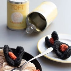 Toft Crochet kit-in-a-can: Mussels