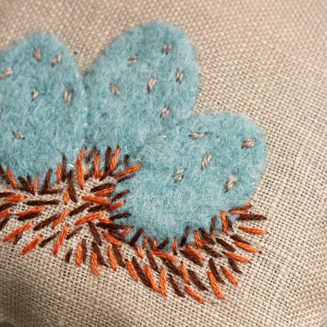 Linen Lavender Bags Embroidery Kit - Spring Garden: English