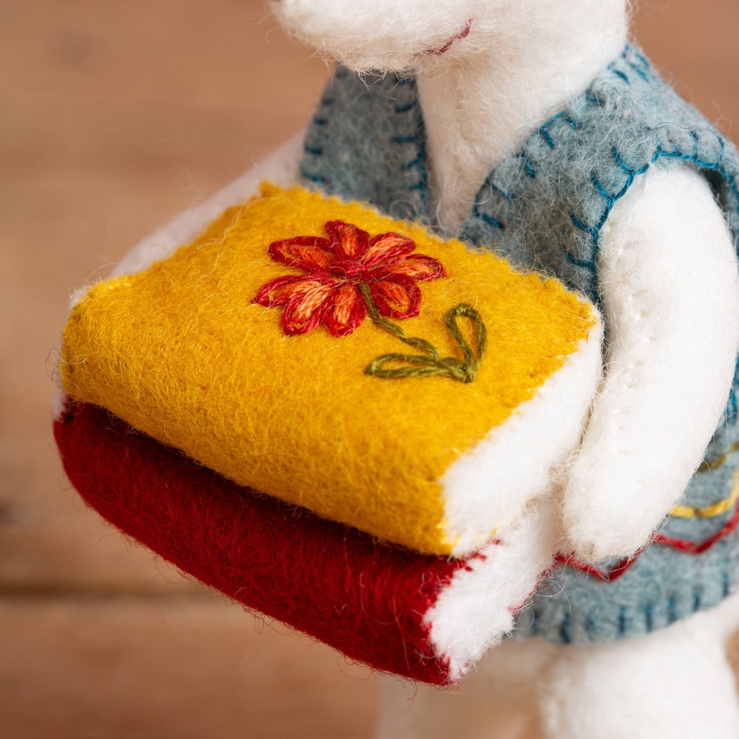 Little Mouse the Librarian Felt Craft Mini Kit