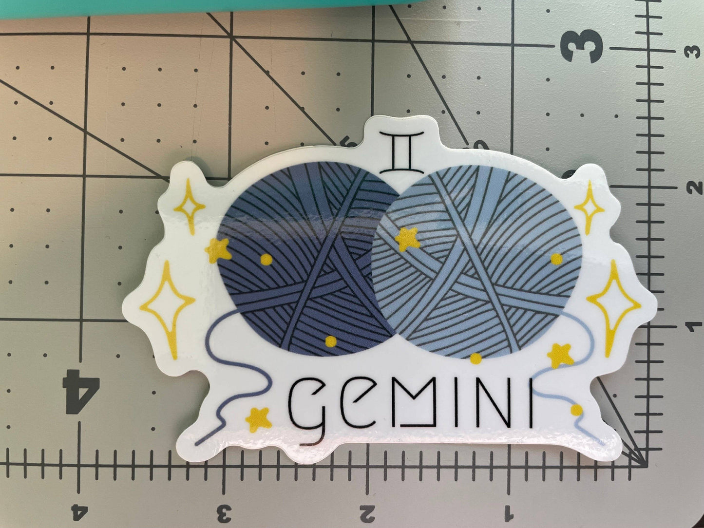 Vinyl Sticker Yarn Zodiac Astrology - Gemini - Crochet Knitt