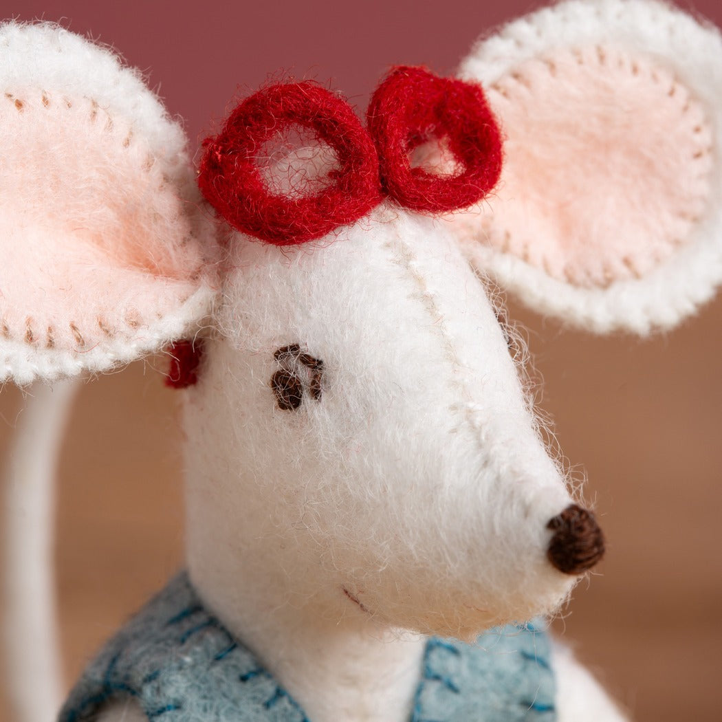 Little Mouse the Librarian Felt Craft Mini Kit