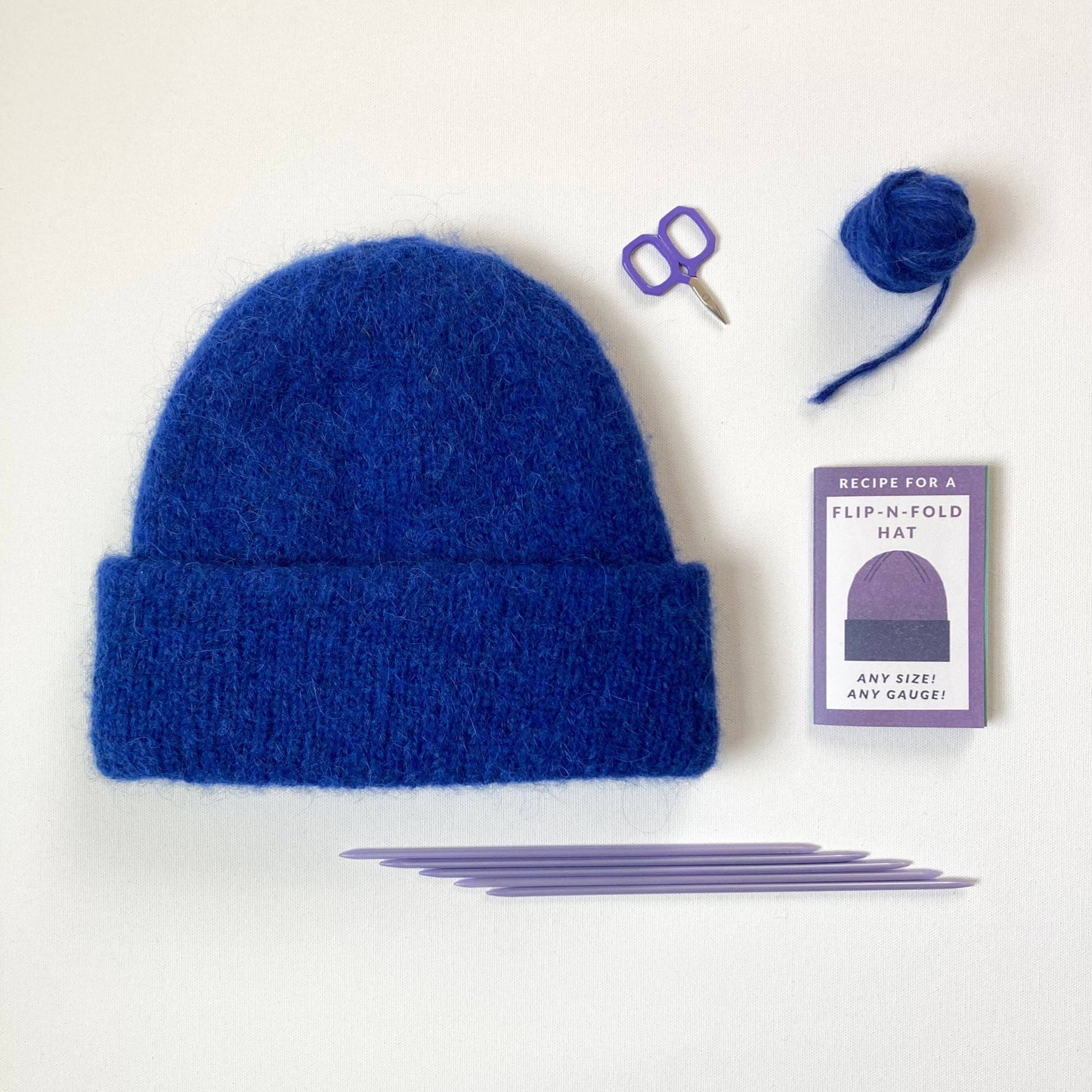 Sunday Sewing Flip-N-Fold Hat Mini Zine