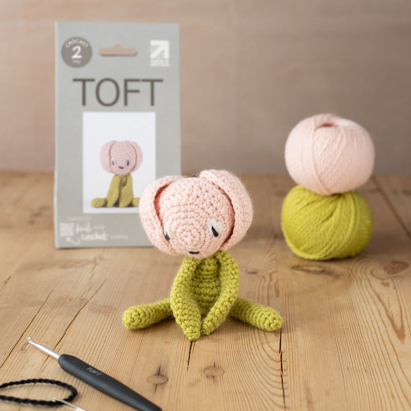 Toft Mini Crochet Kit - Mini Tulip