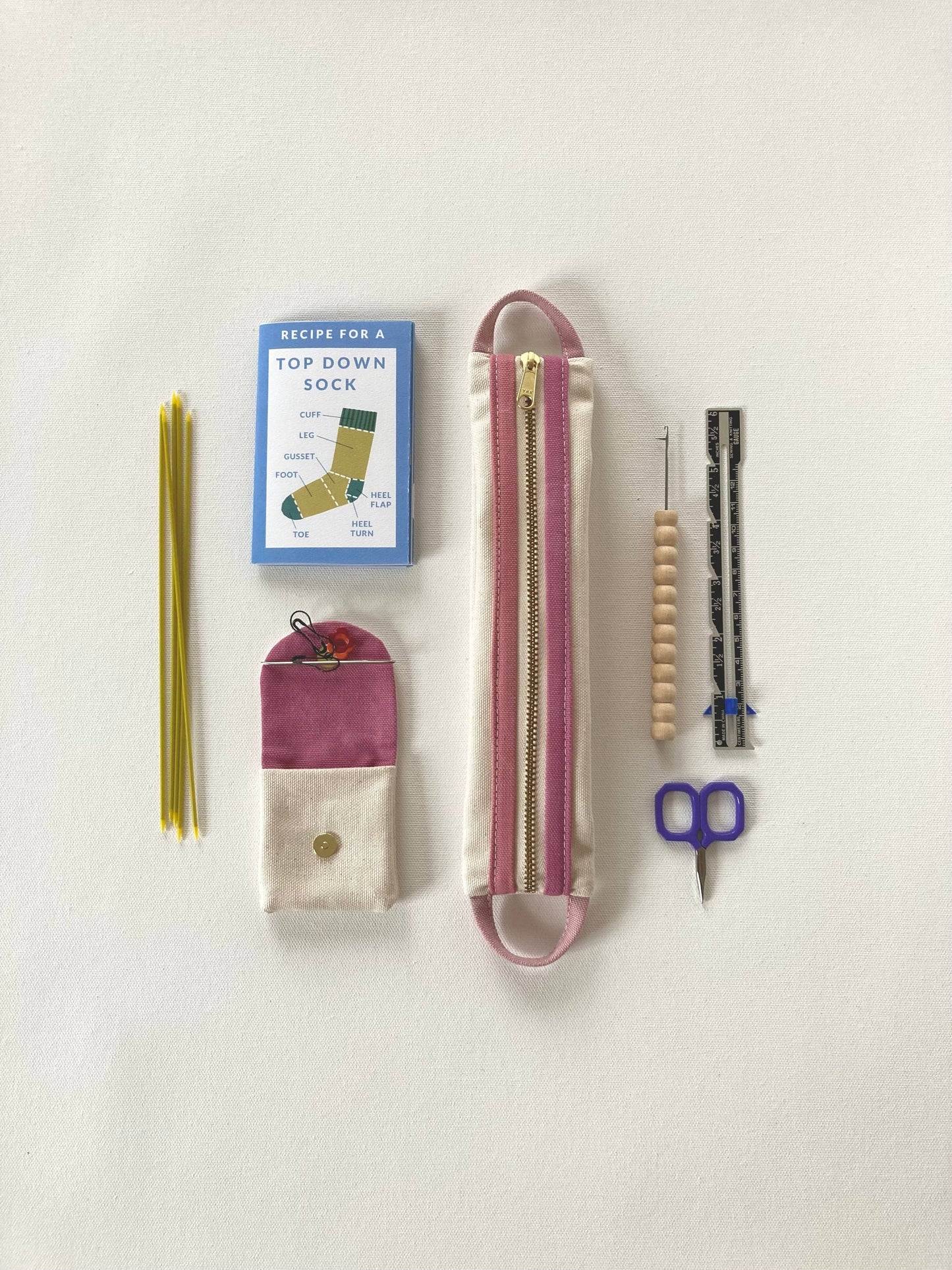 Sunday Sewing Line Pouch - Pinks