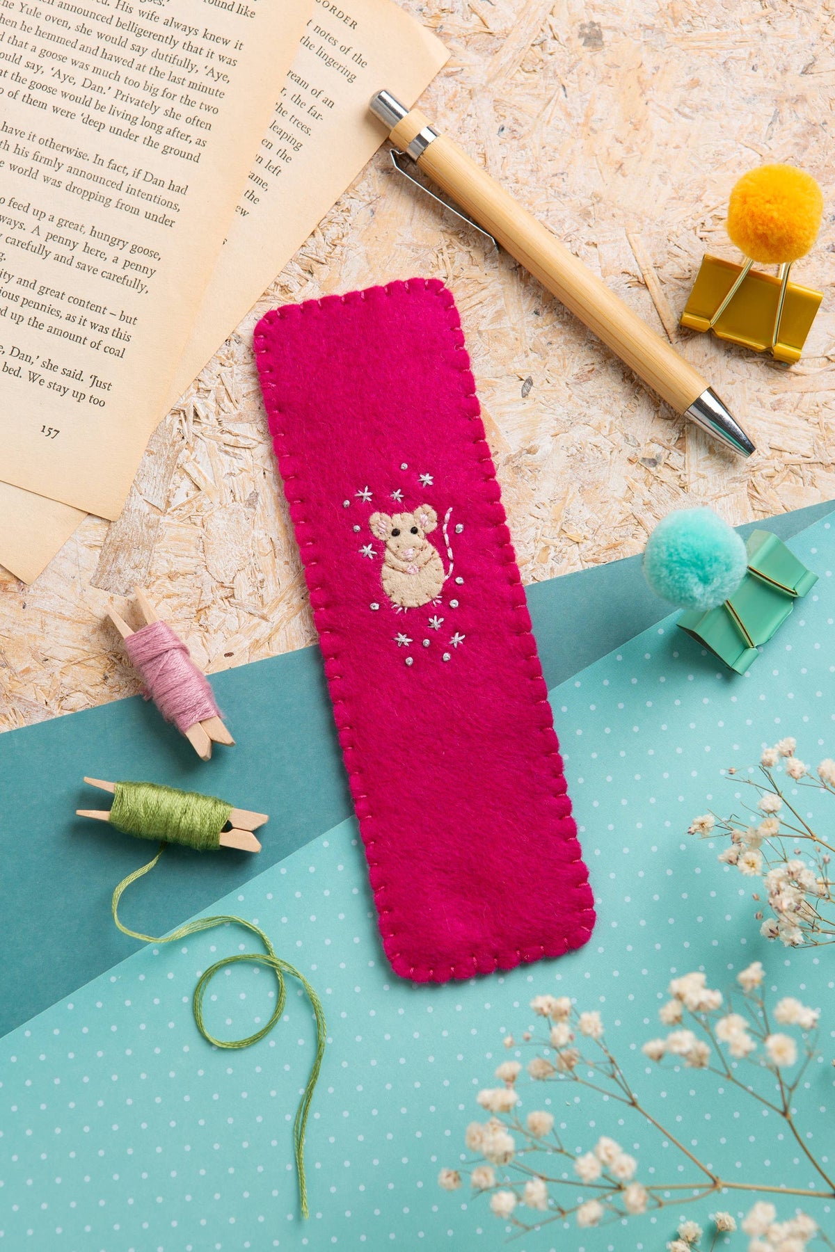 Hawthorn Handmade Black Cat Bookmark Felt Craft Kit