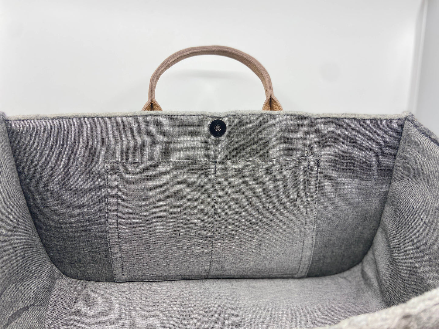 The Grab-&-Go Carry All | Felt Wool Tote Bag | Parrot