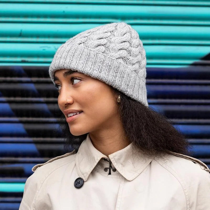 Toft Learn to Knit Cable Hat Kit - Silver