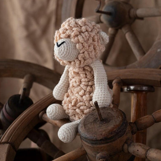 Toft Crochet Kit- Everett the Romney Sheep